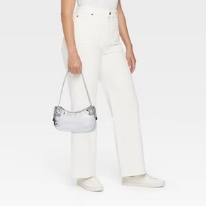 🪩 silver metallic purse with bows